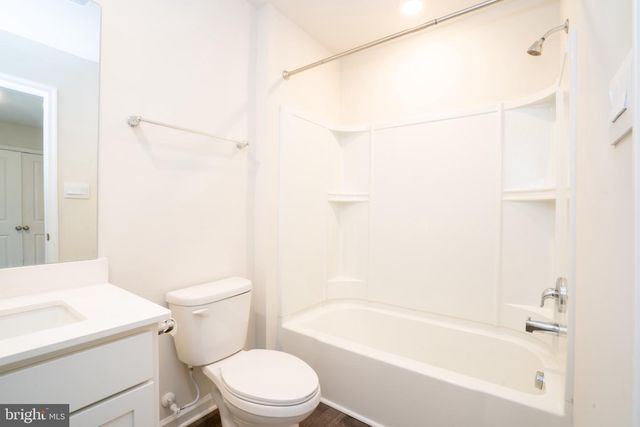172 MAZZEO DR, Glassboro, NJ 08028
