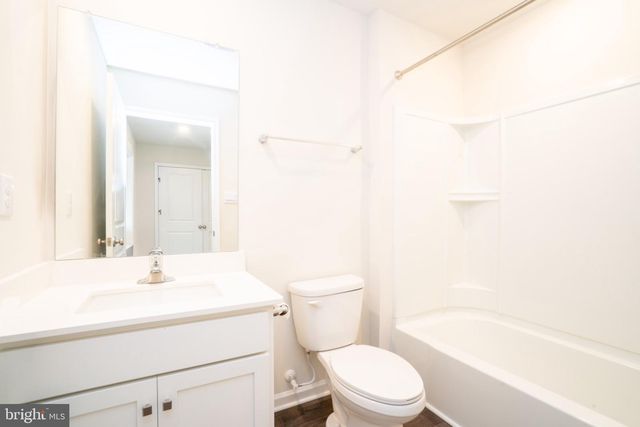 172 MAZZEO DR, Glassboro, NJ 08028