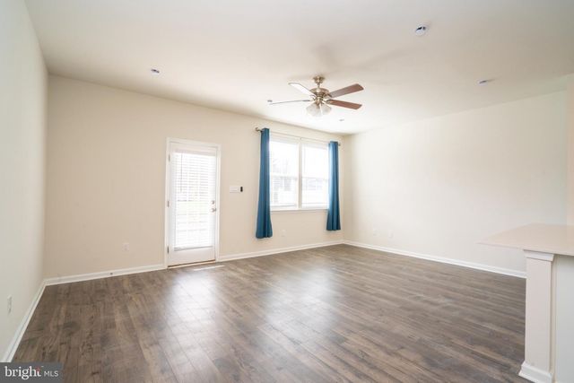 172 MAZZEO DR, Glassboro, NJ 08028