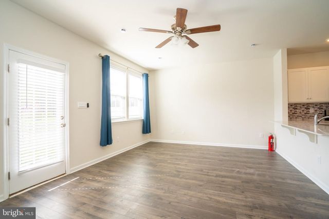172 MAZZEO DR, Glassboro, NJ 08028