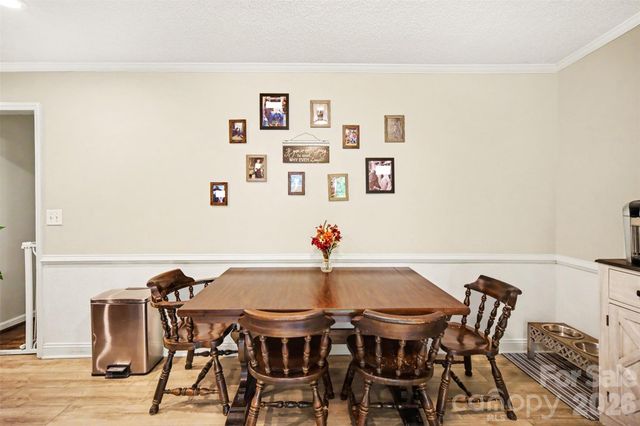 847 E Chestnut Street, Stanley, NC 28164