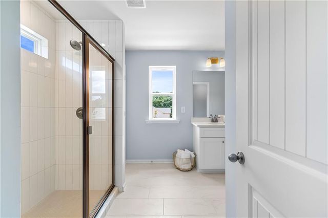 3674 Donovan Circle, Loganville, GA 30052