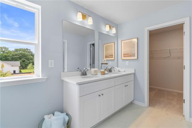 3674 Donovan Circle, Loganville, GA 30052