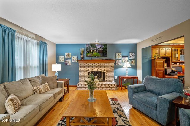 6765 Hampsford Circle, Toledo, OH 43617