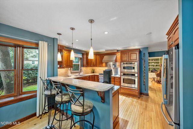 6765 Hampsford Circle, Toledo, OH 43617