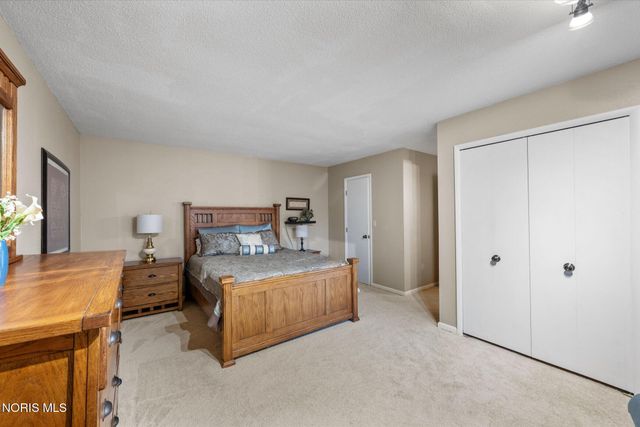 6765 Hampsford Circle, Toledo, OH 43617