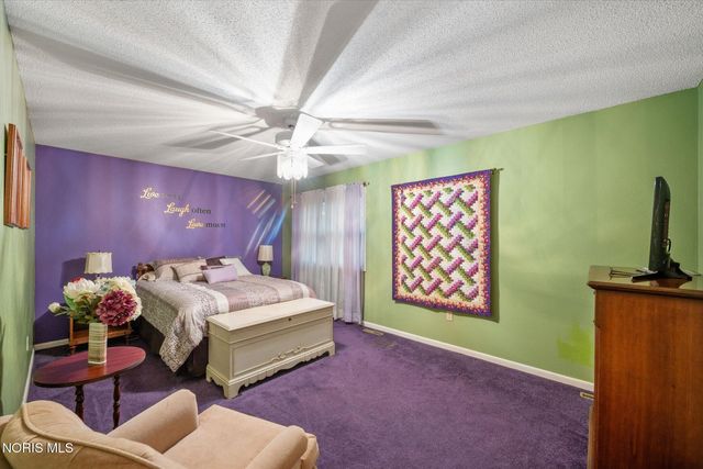 6765 Hampsford Circle, Toledo, OH 43617