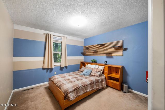 6765 Hampsford Circle, Toledo, OH 43617