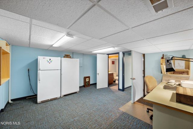 6765 Hampsford Circle, Toledo, OH 43617