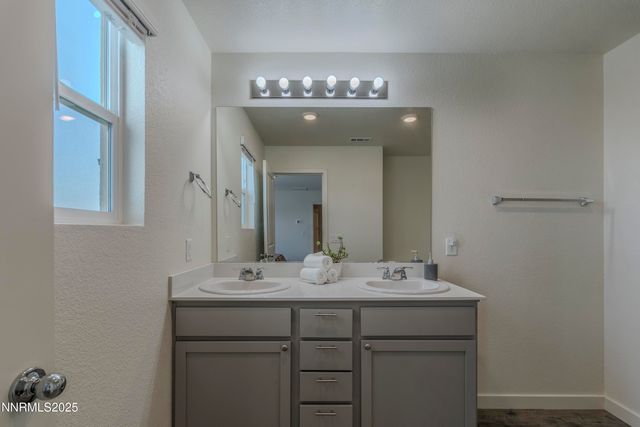 8796 Scenic Sky Drive, Reno, NV 89506