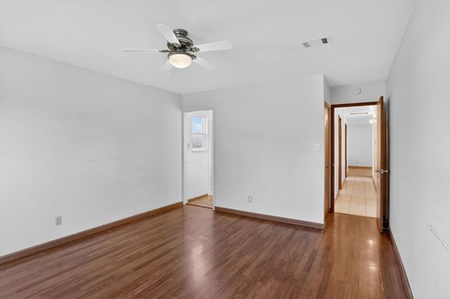 13912 Aurora Dr, San Leandro, CA 94577