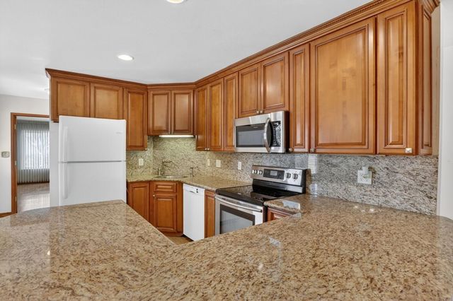 13912 Aurora Dr, San Leandro, CA 94577