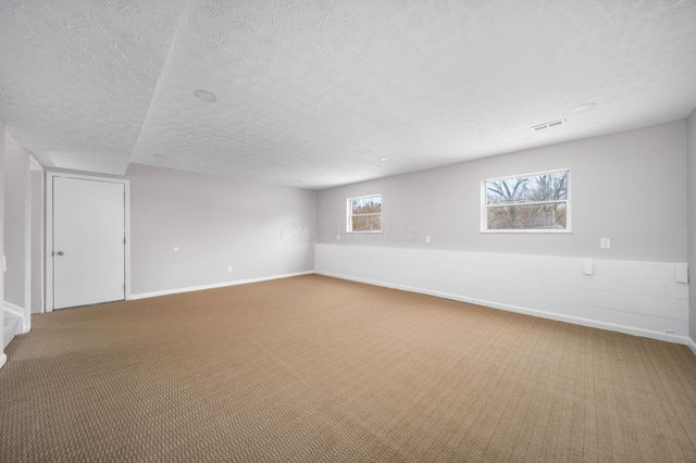 3438 High Creek Drive, Columbus, OH 43223