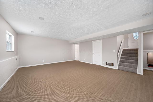 3438 High Creek Drive, Columbus, OH 43223