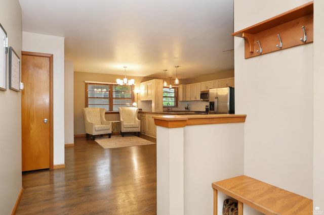 1736 Cassell Road, Manhattan, KS 66502