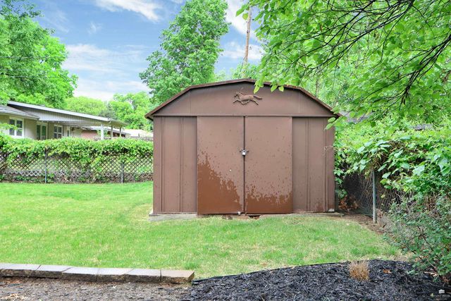 1736 Cassell Road, Manhattan, KS 66502