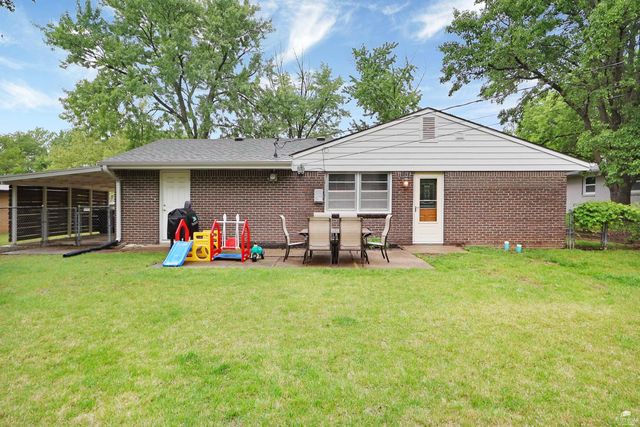 1736 Cassell Road, Manhattan, KS 66502