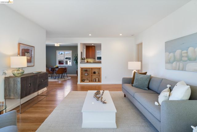 49 Windsor Ave, Kensington, CA 94708