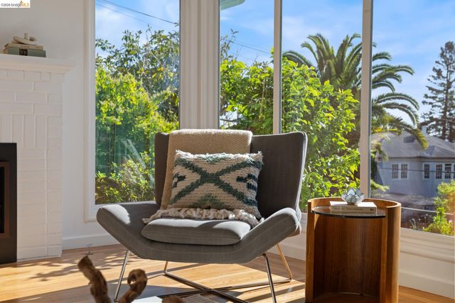 49 Windsor Ave, Kensington, CA 94708