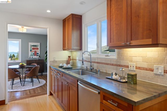 49 Windsor Ave, Kensington, CA 94708