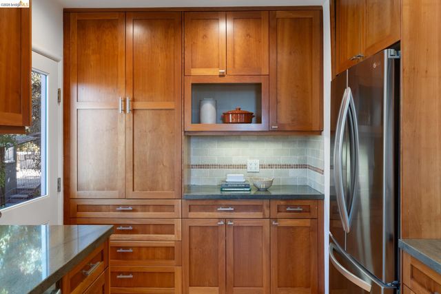 49 Windsor Ave, Kensington, CA 94708