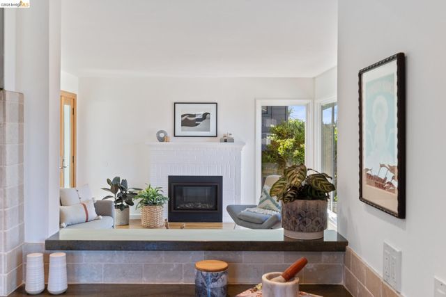 49 Windsor Ave, Kensington, CA 94708