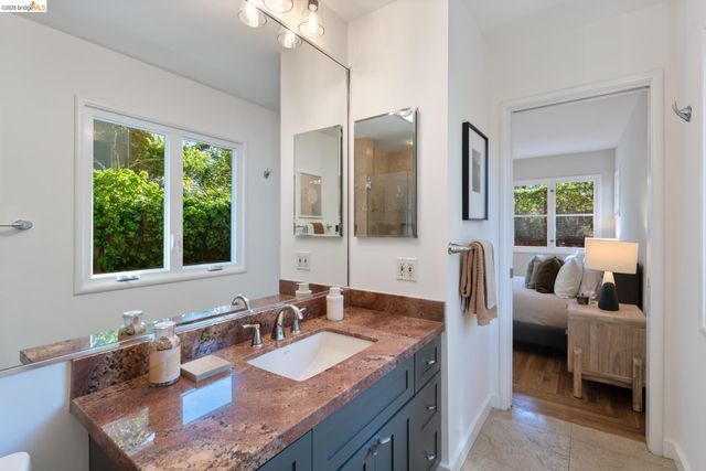 49 Windsor Ave, Kensington, CA 94708