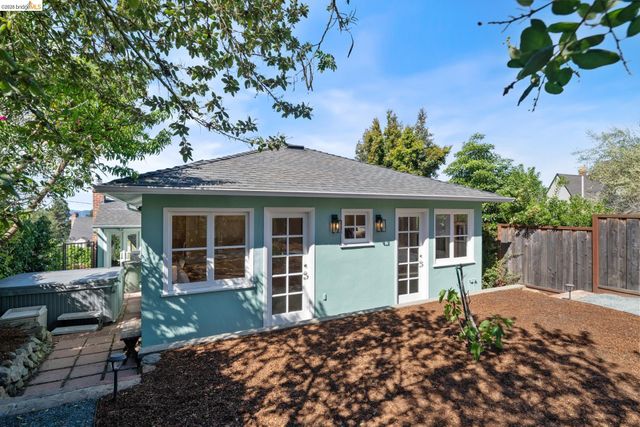 49 Windsor Ave, Kensington, CA 94708