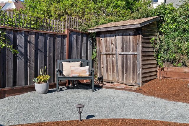 49 Windsor Ave, Kensington, CA 94708