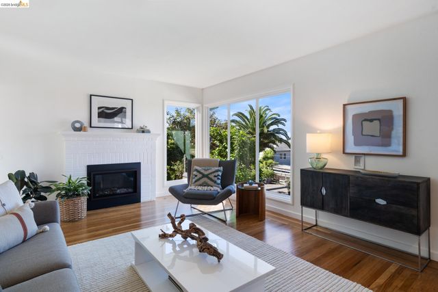 49 Windsor Ave, Kensington, CA 94708