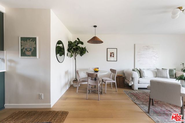 4412 Finley Avenue 7, Los Angeles, CA 90027
