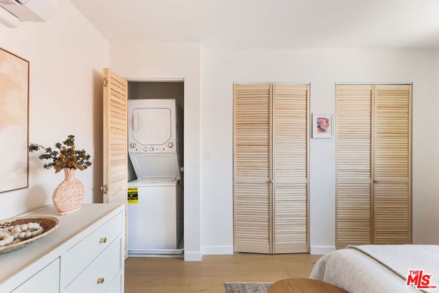 4412 Finley Avenue 7, Los Angeles, CA 90027