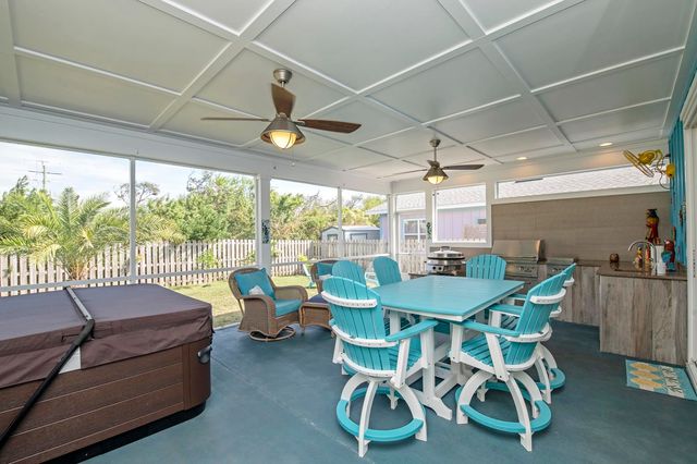 6056 Costanero Rd, St Augustine, FL 32080