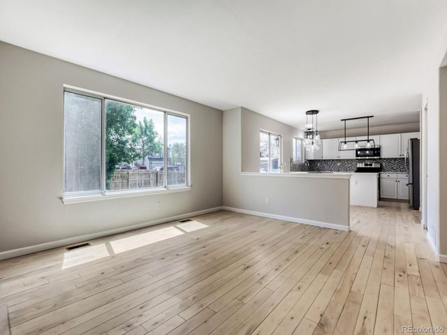 19372 E 41st Avenue, Denver, CO 80249