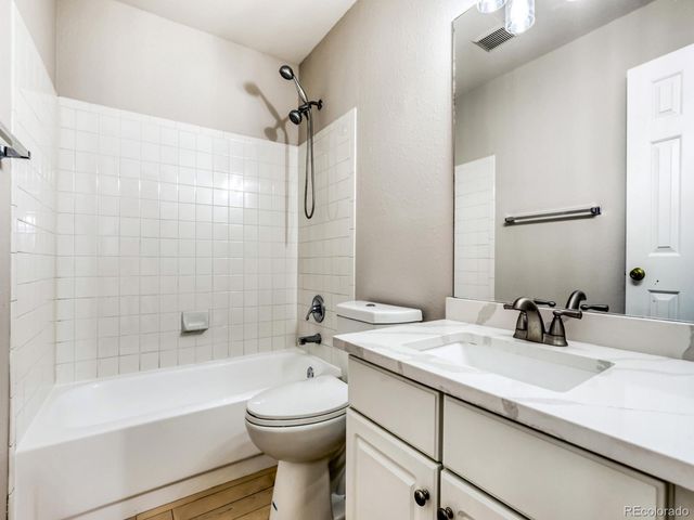 19372 E 41st Avenue, Denver, CO 80249