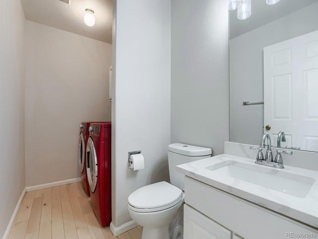 19372 E 41st Avenue, Denver, CO 80249