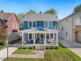 2087 Lakeland Avenue, Lakewood, OH 44107
