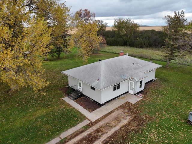 63501 300th Street, Chokio, MN 56221