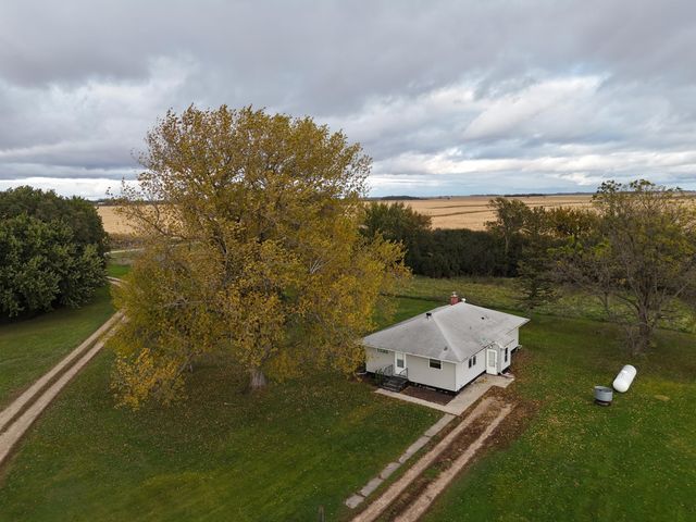 63501 300th Street, Chokio, MN 56221