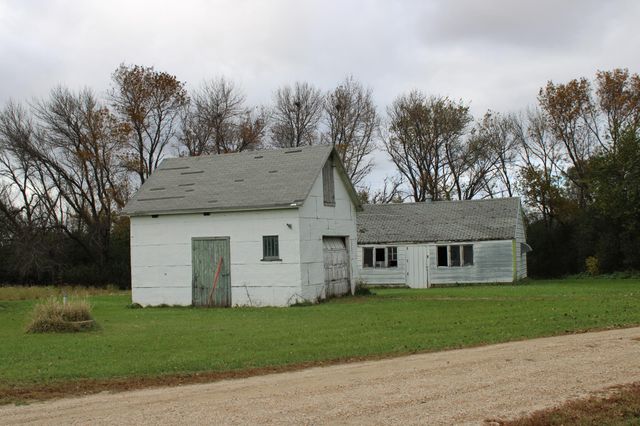 63501 300th Street, Chokio, MN 56221