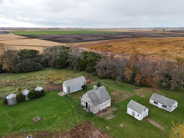 63501 300th Street, Chokio, MN 56221