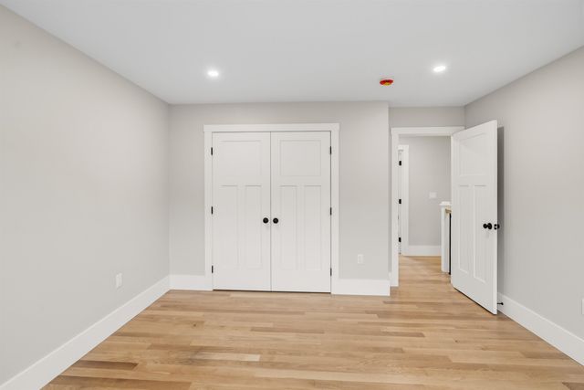 42 Canterbury Road, Pelham, NH 03076
