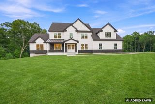 42 Canterbury Road, Pelham, NH 03076