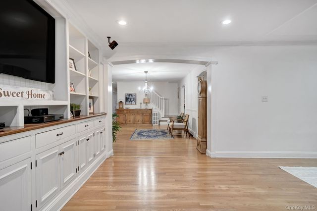3529 Stratford Road, Wantagh, NY 11793