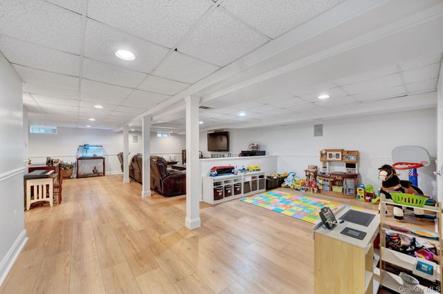 3529 Stratford Road, Wantagh, NY 11793