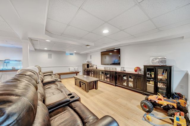 3529 Stratford Road, Wantagh, NY 11793