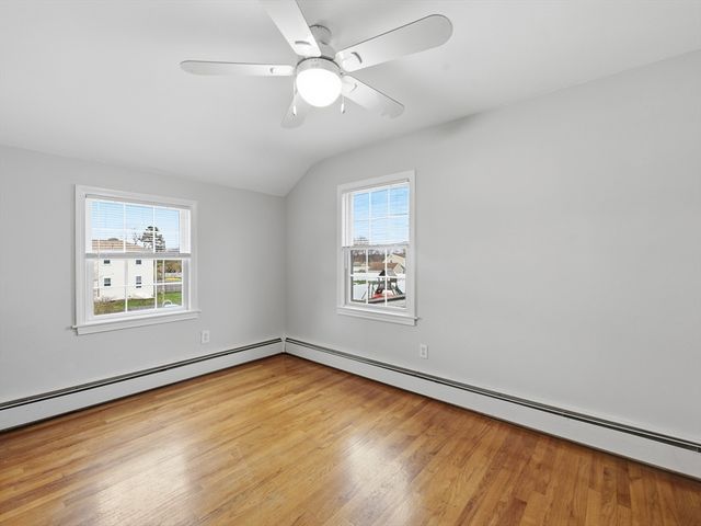 24 Kenyon Drive, Seekonk, MA 02771