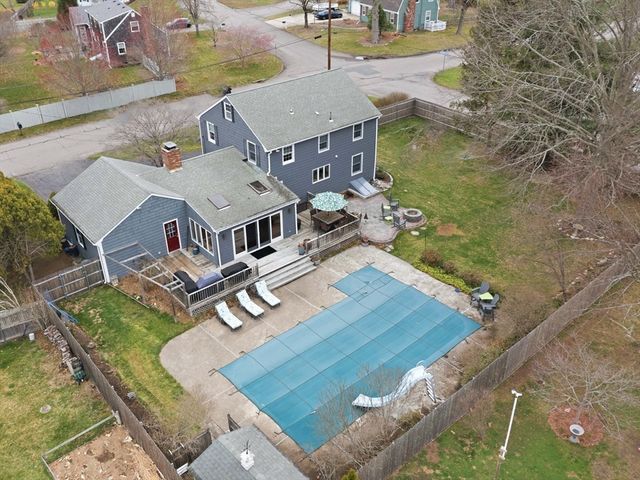 24 Kenyon Drive, Seekonk, MA 02771