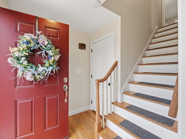 24 Kenyon Drive, Seekonk, MA 02771