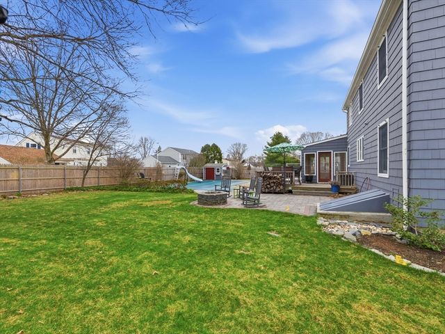 24 Kenyon Drive, Seekonk, MA 02771